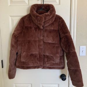 Abercrombie mini puffer faux fur jacket brown M